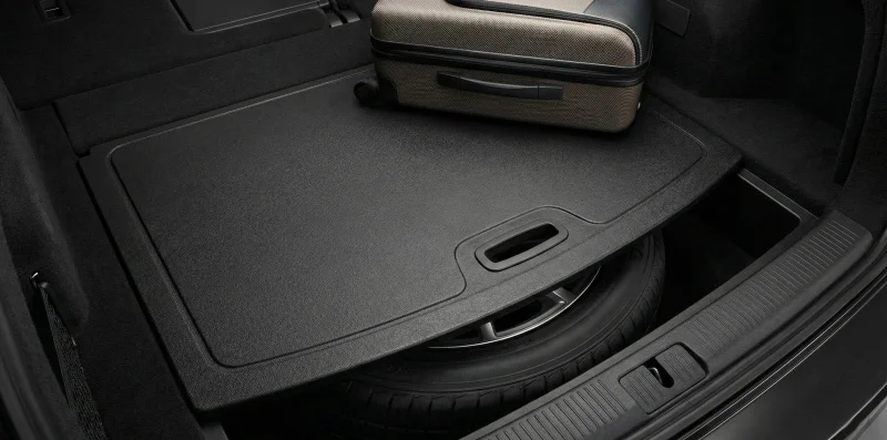 备胎舱隔离盖板